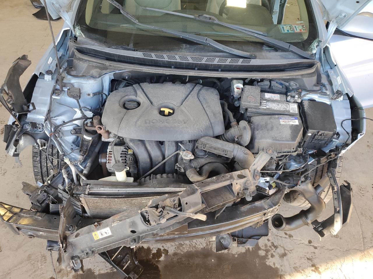 2013 Hyundai Elantra - Image 11