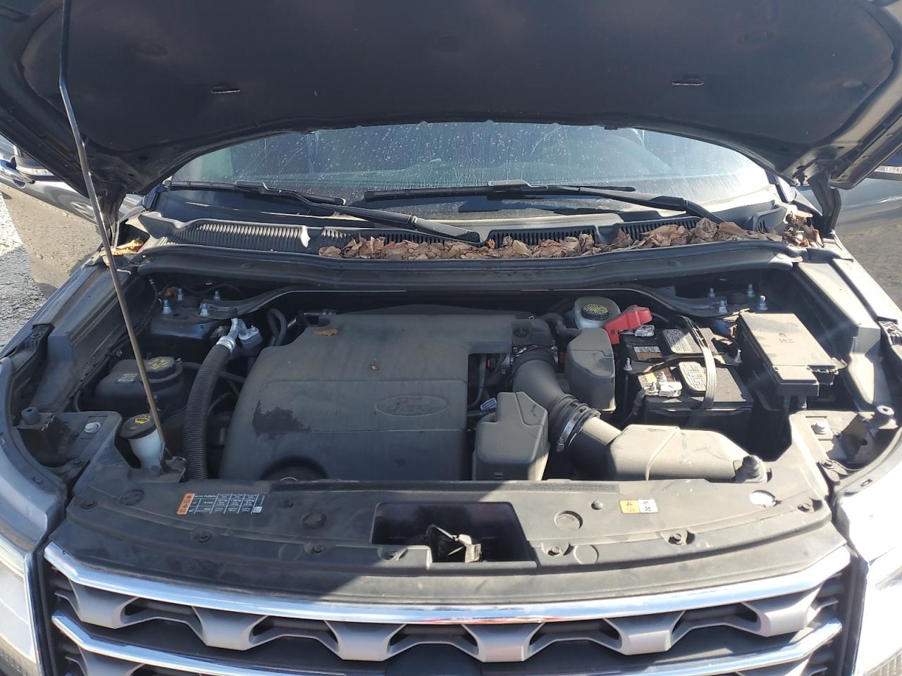 2017 Ford Explorer - Image 12