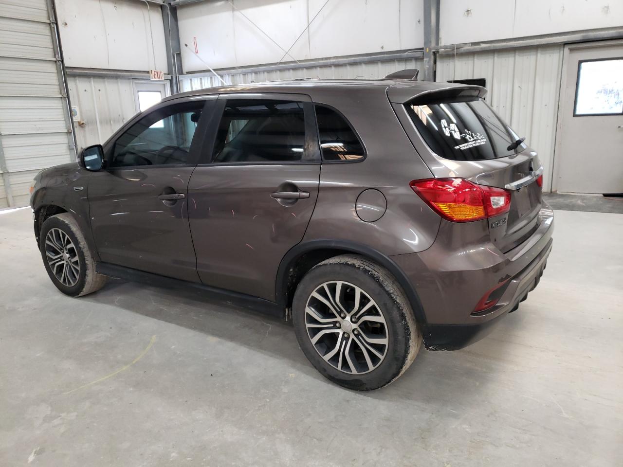 2019 Mitsubishi Outlander - Image 2