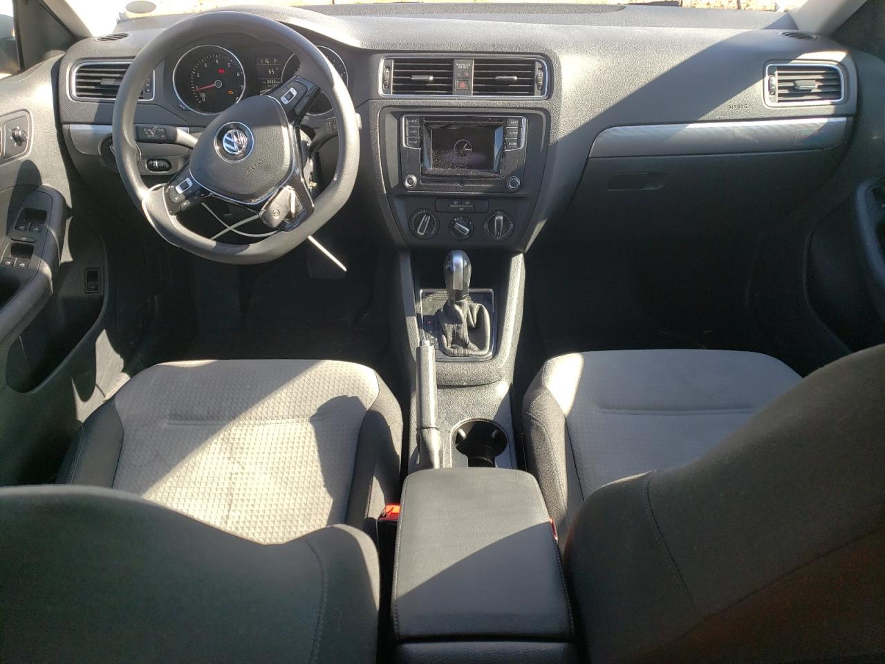 2018 Volkswagen Jetta - Image 8