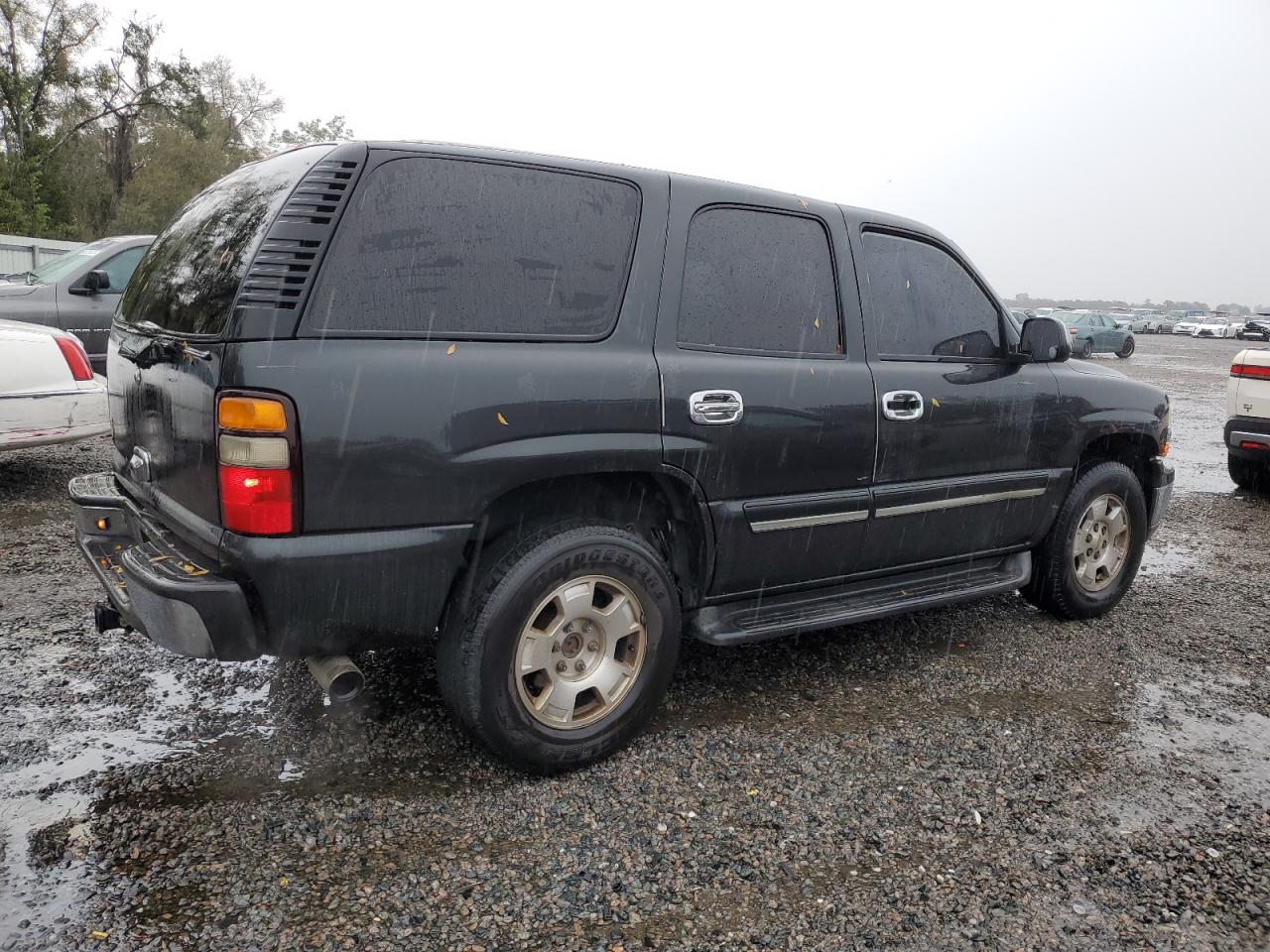 2005 Chevrolet Tahoe - Image 3