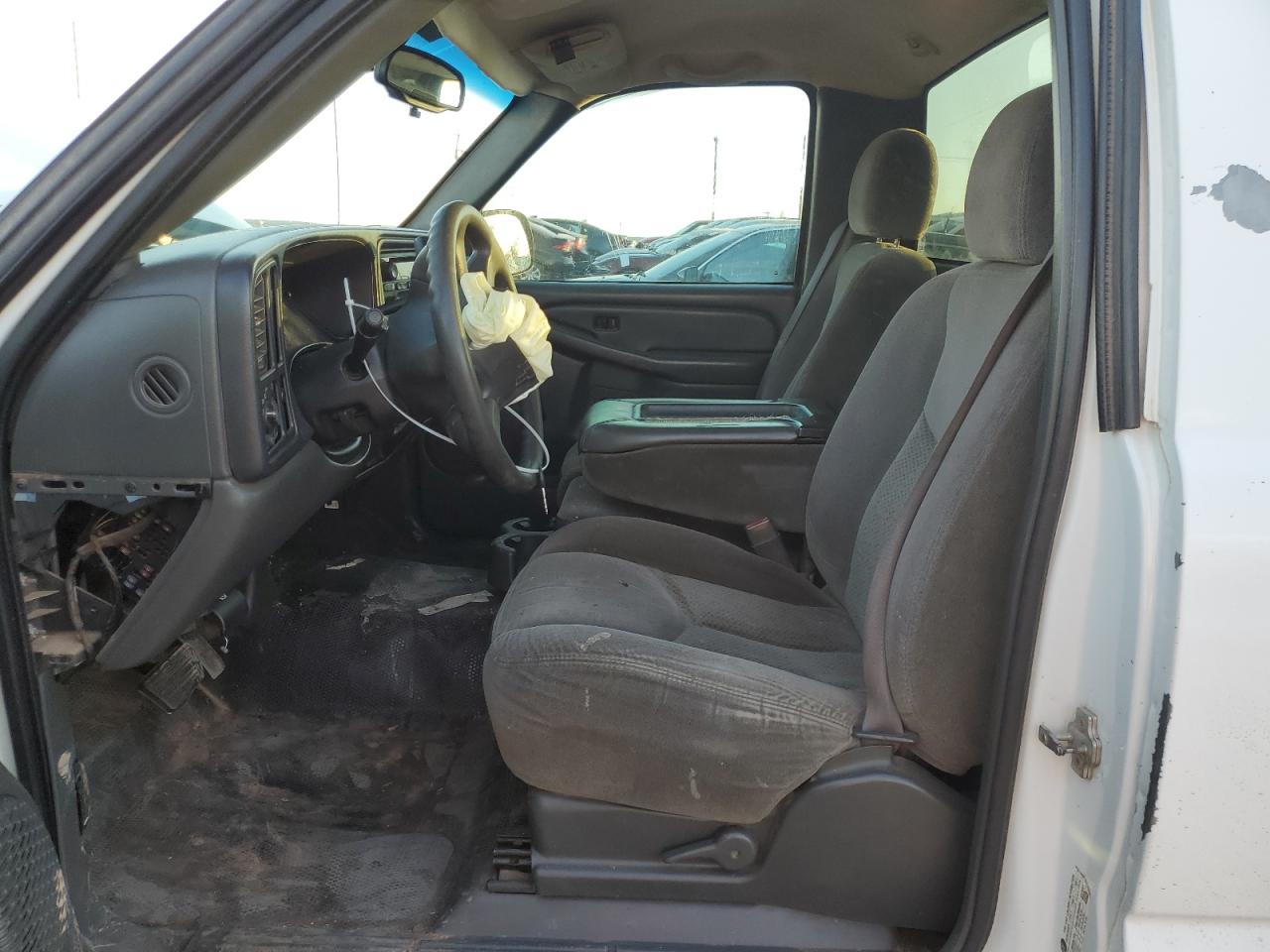 2006 Chevrolet Silverado - Image 7