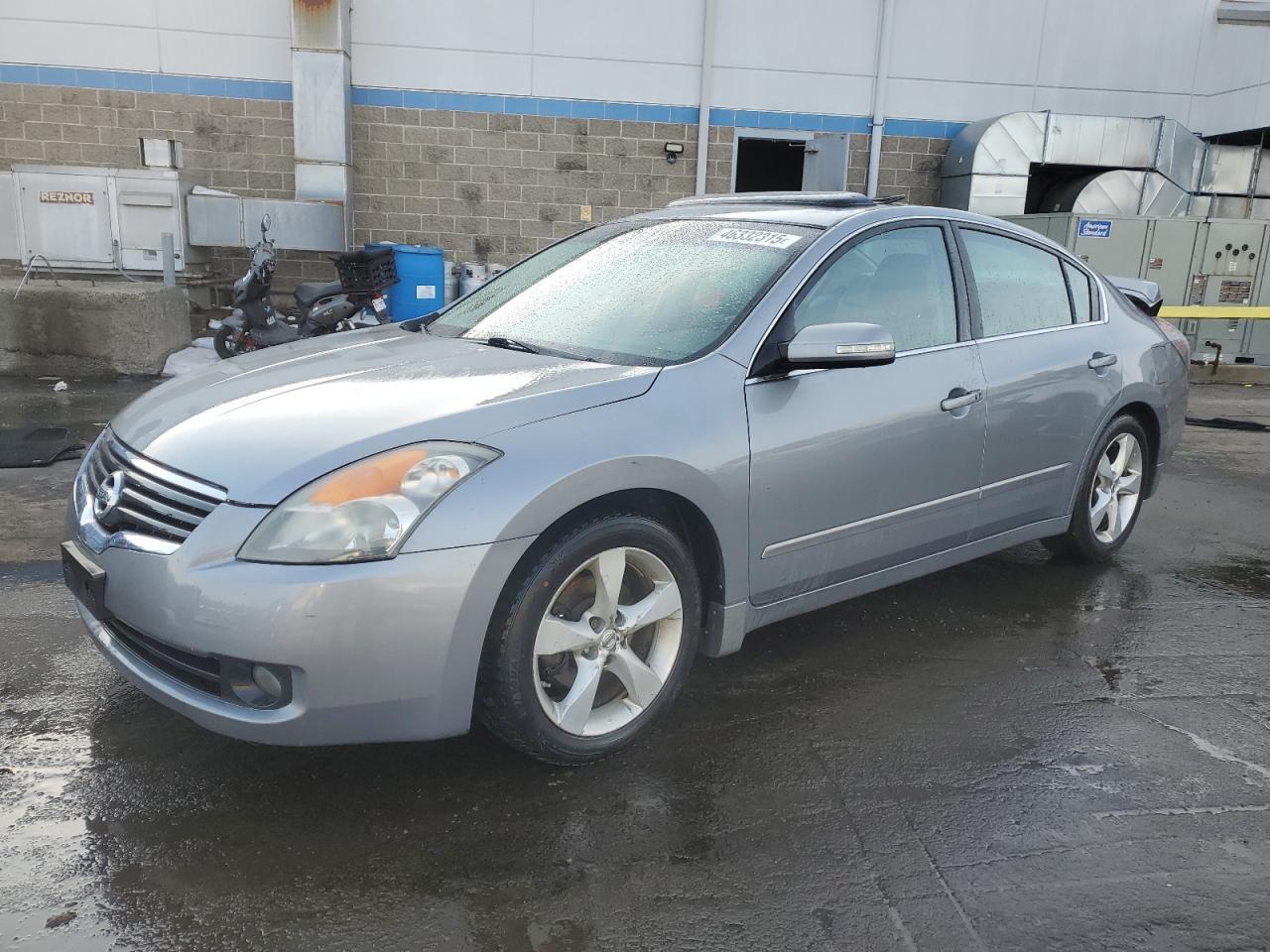 2008 Nissan Altima 3.5Se for Sale in New Britain, CT - Rear End