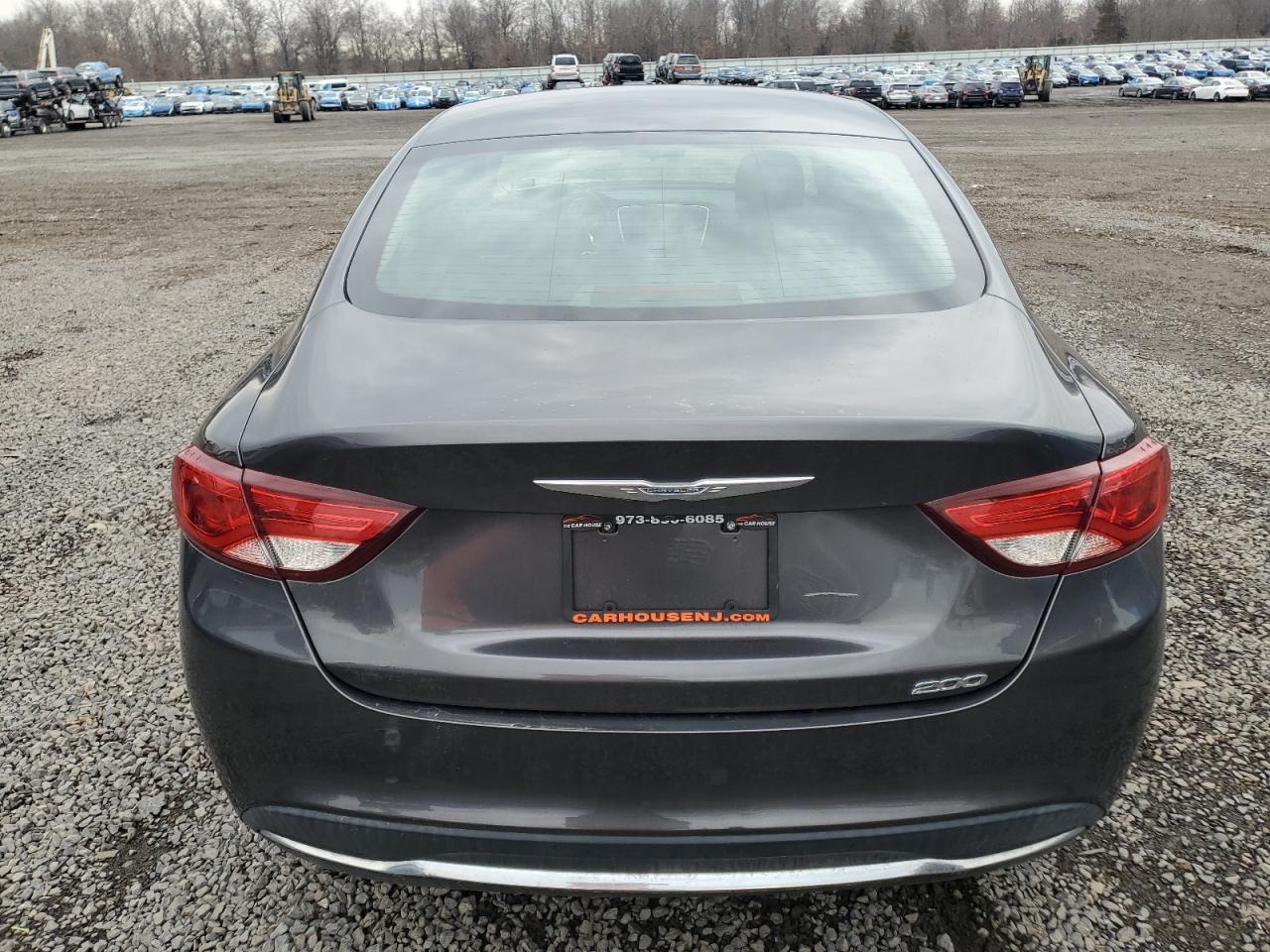2015 Chrysler 200 - Image 6