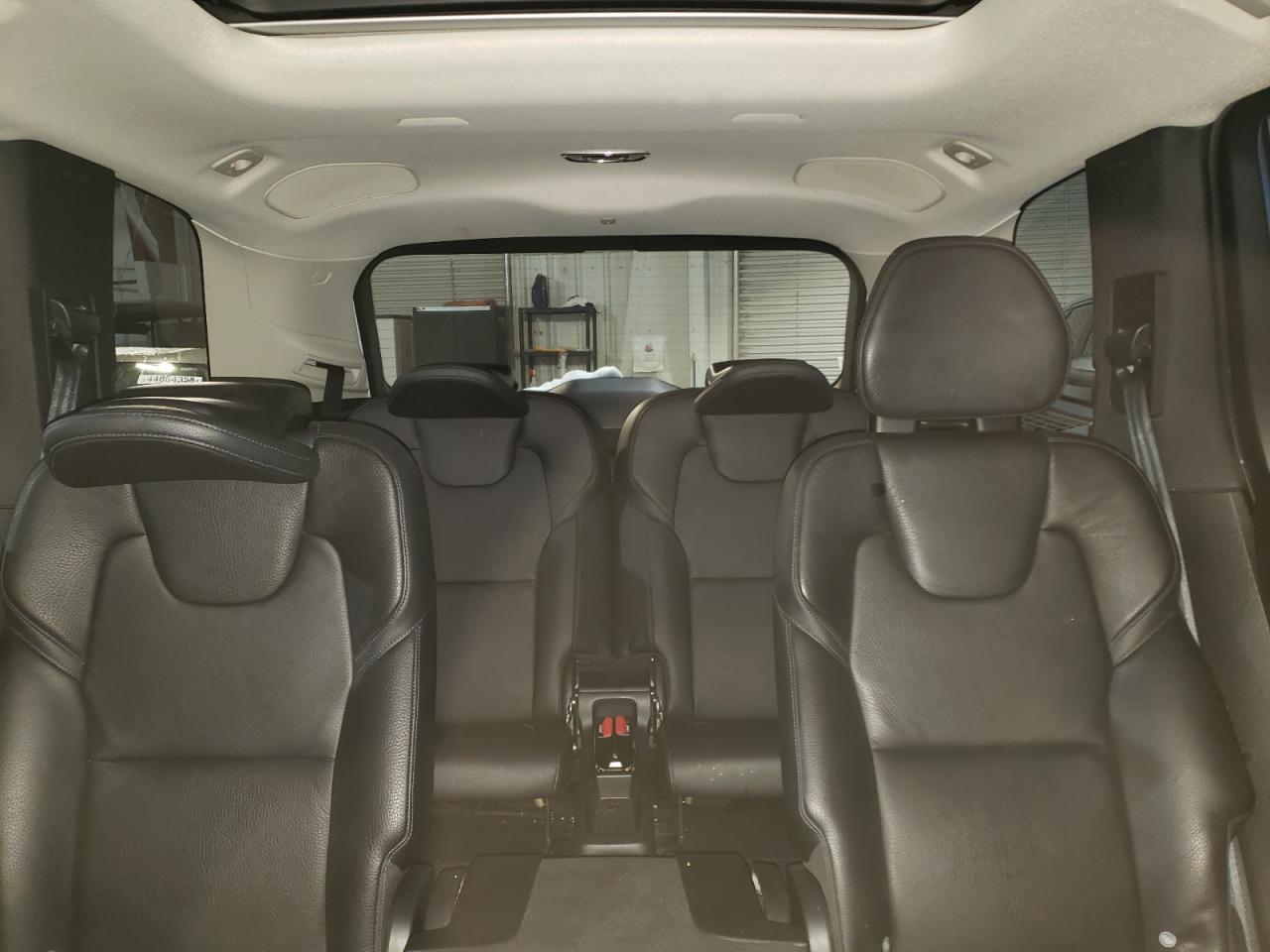 2017 Volvo XC90 - Image 10