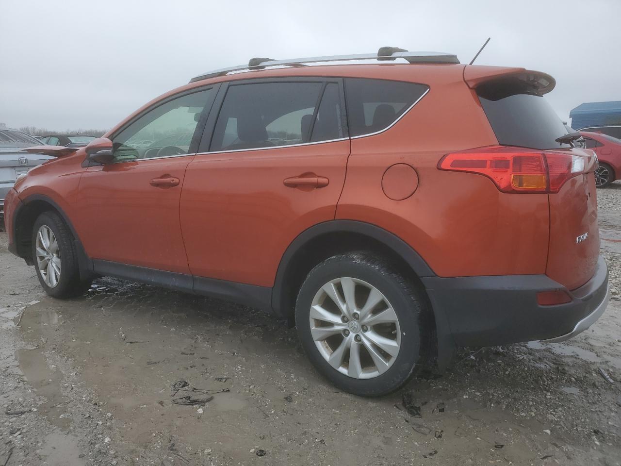 2015 Toyota RAV 4 - Image 2