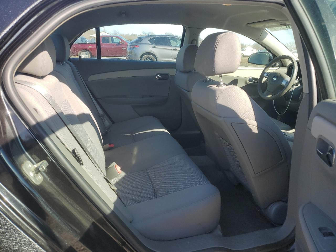 2009 Chevrolet Malibu - Image 10