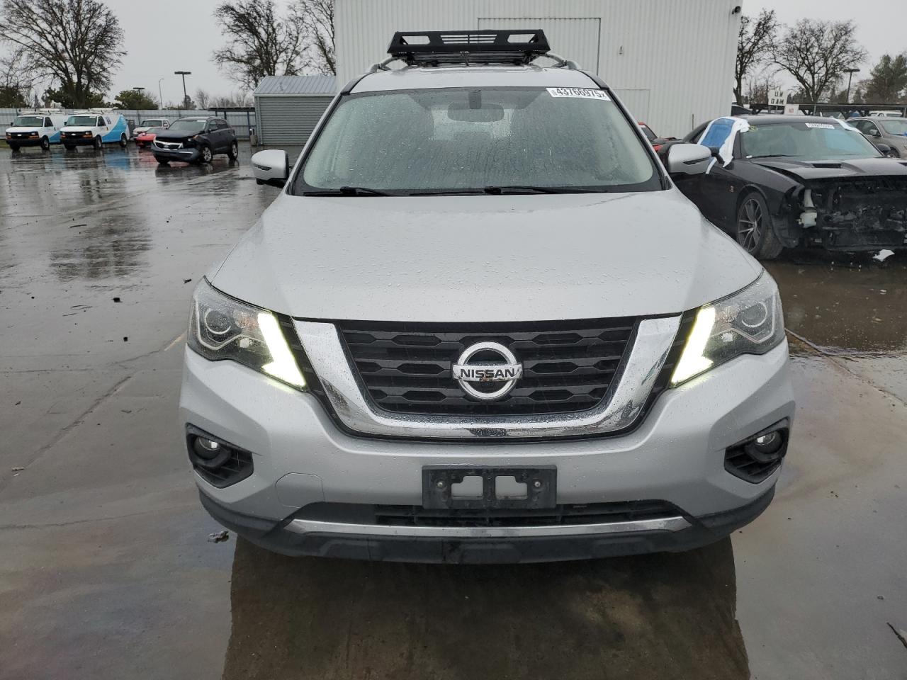 2019 Nissan Pathfinder - Image 5