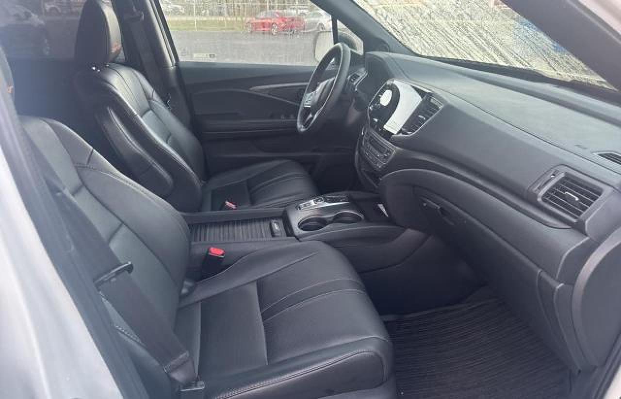 2022 Honda Passport - Image 5