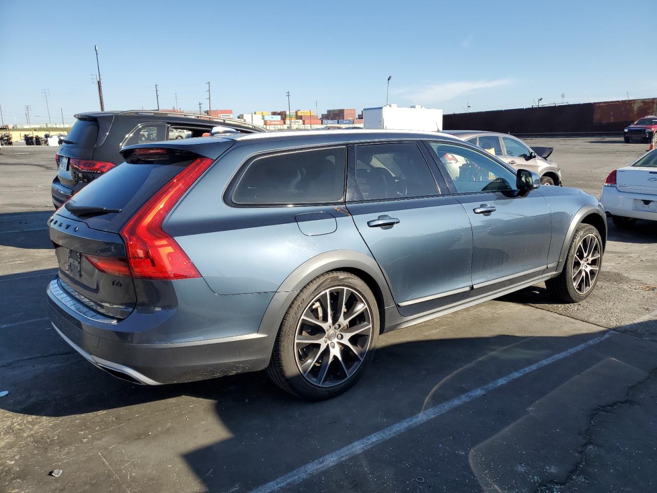 2018 Volvo V90 - Image 3