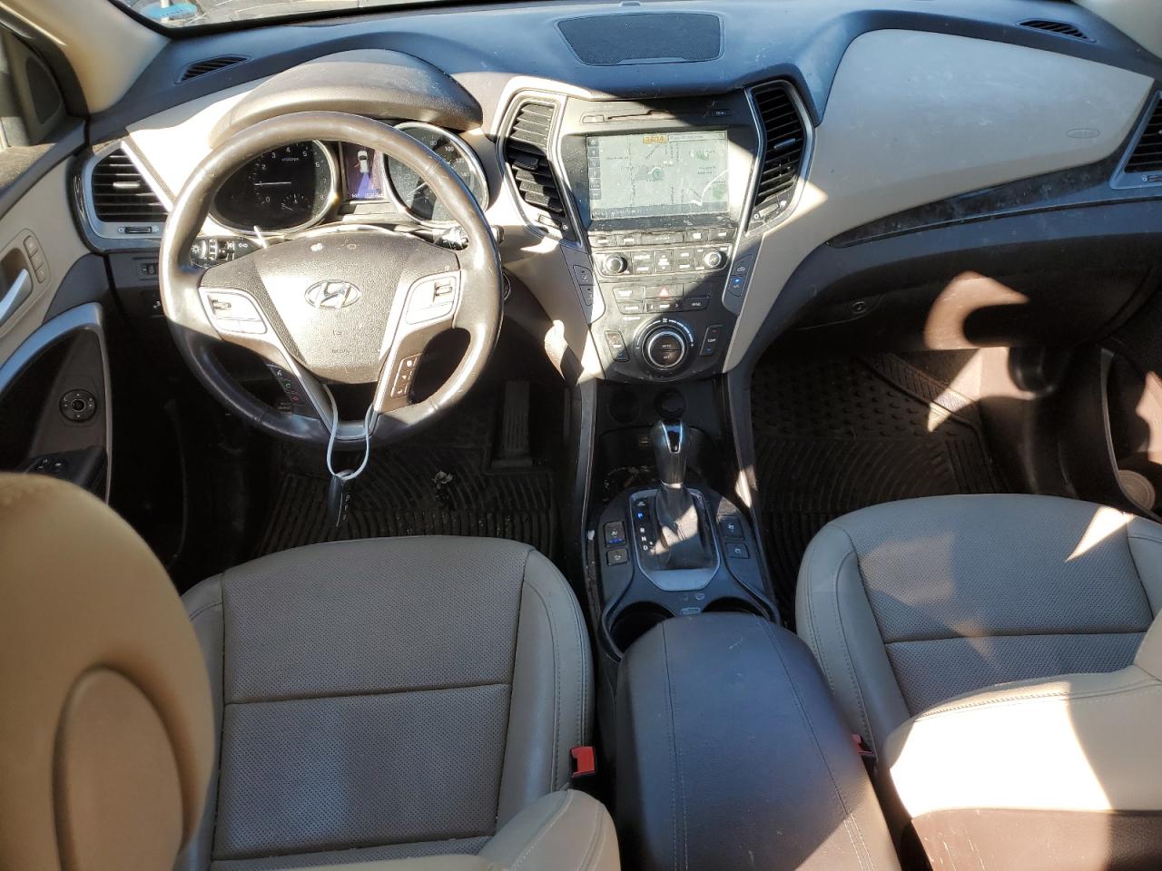 2017 Hyundai Santa Fe - Image 8