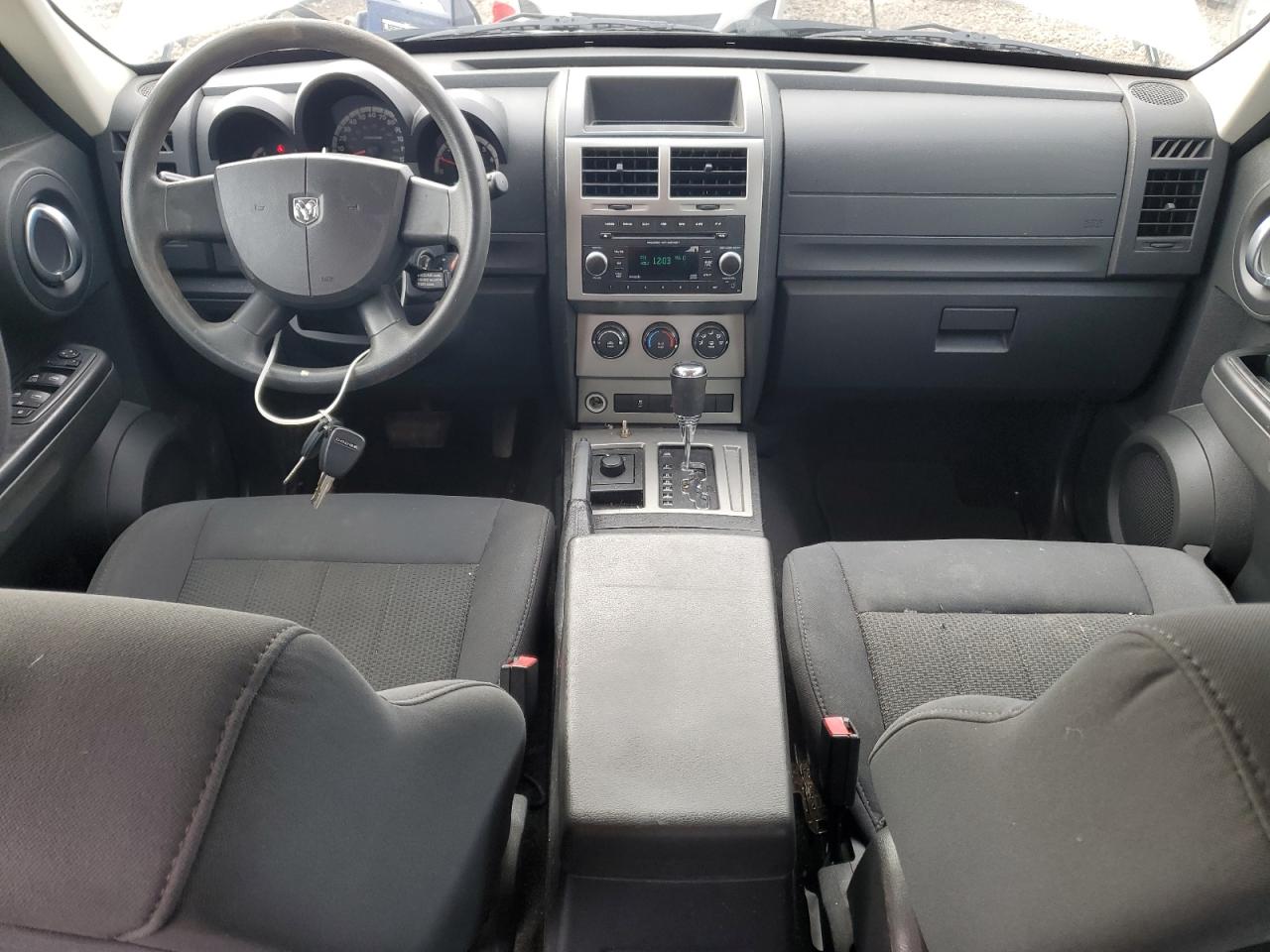 2011 Dodge Nitro - Image 8