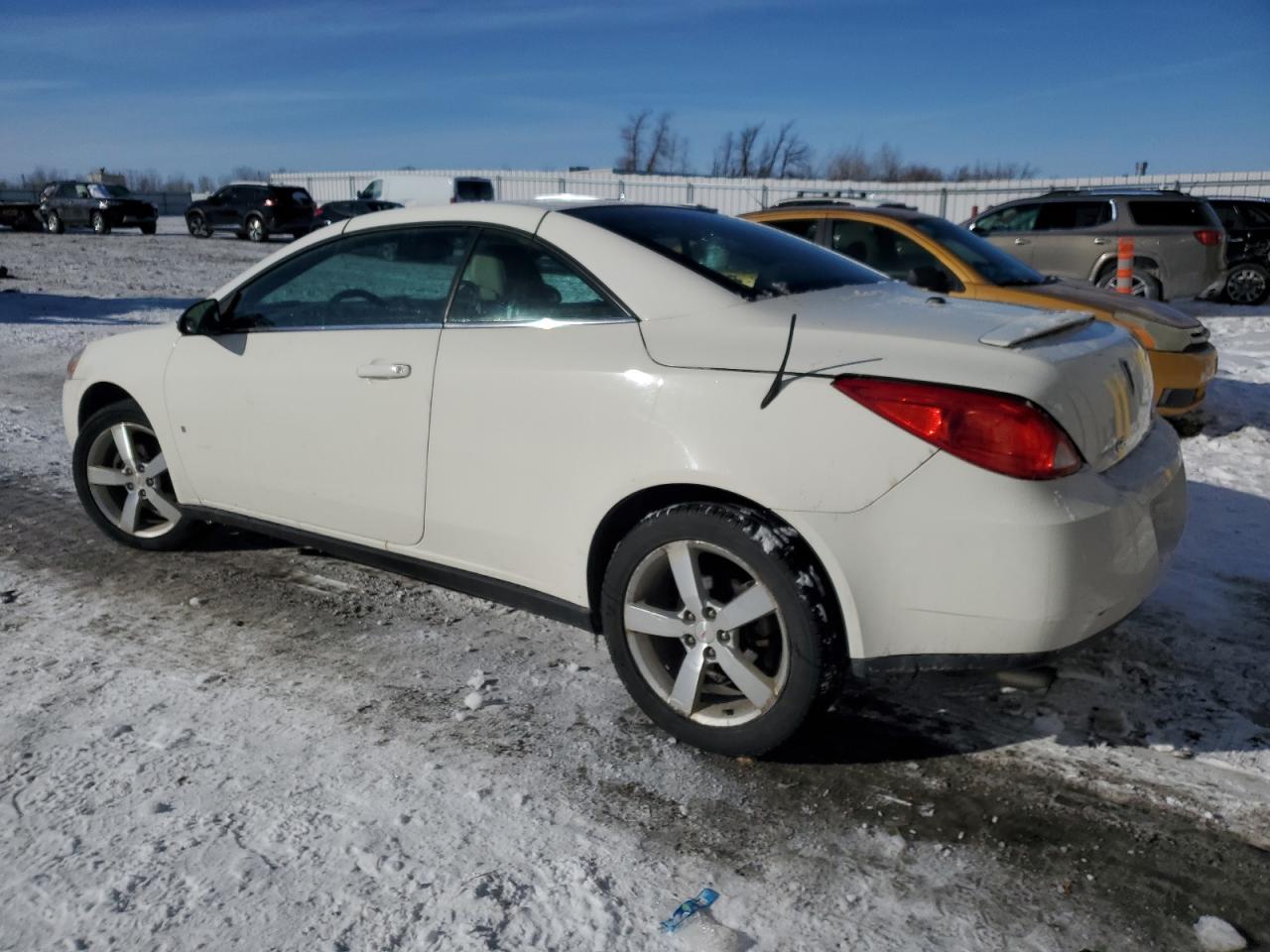 2008 Pontiac G6 - Image 2