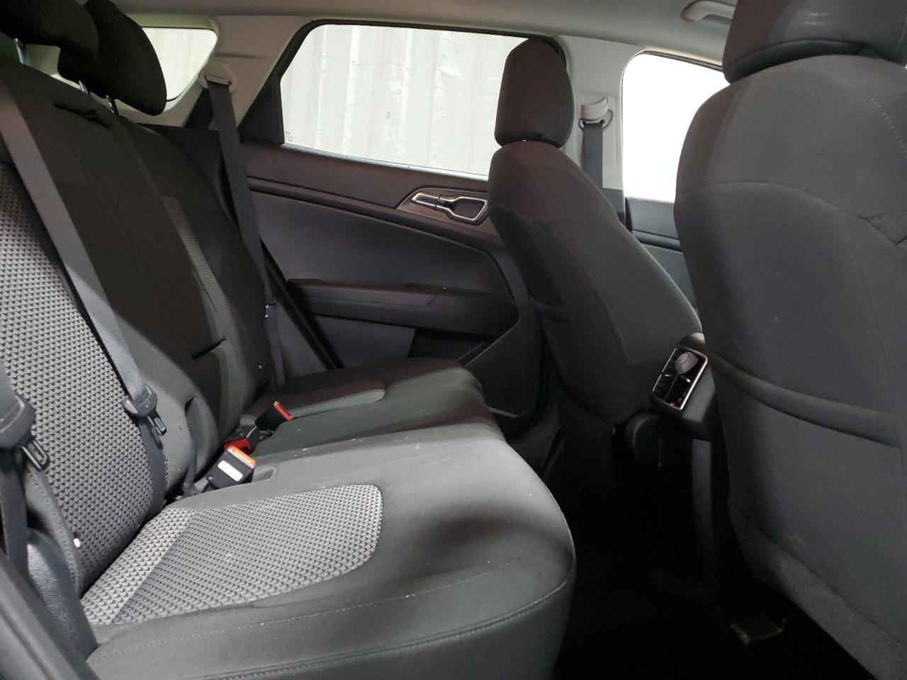 2023 Kia Sportage - Image 11