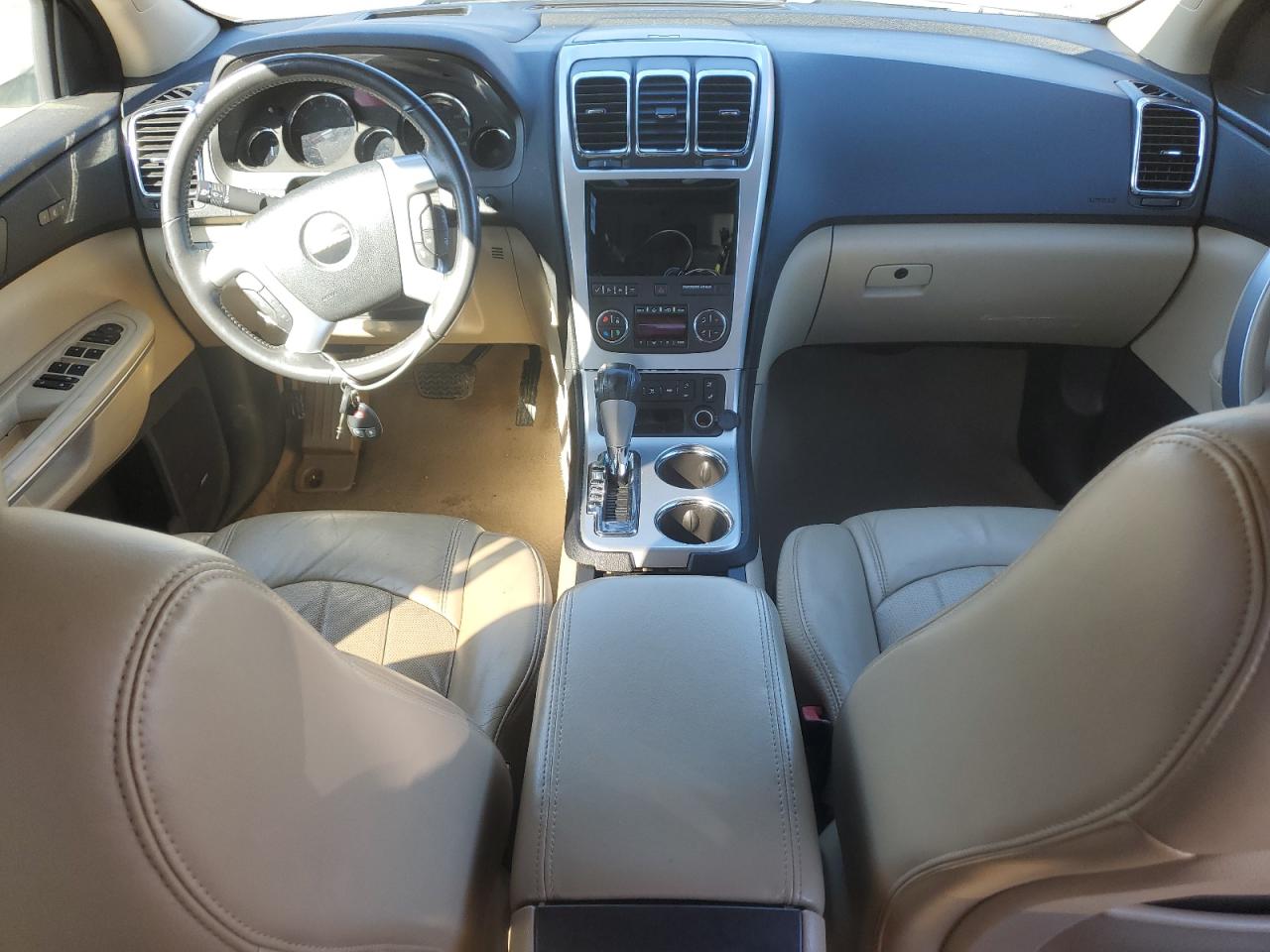 2010 GMC Acadia - Image 8