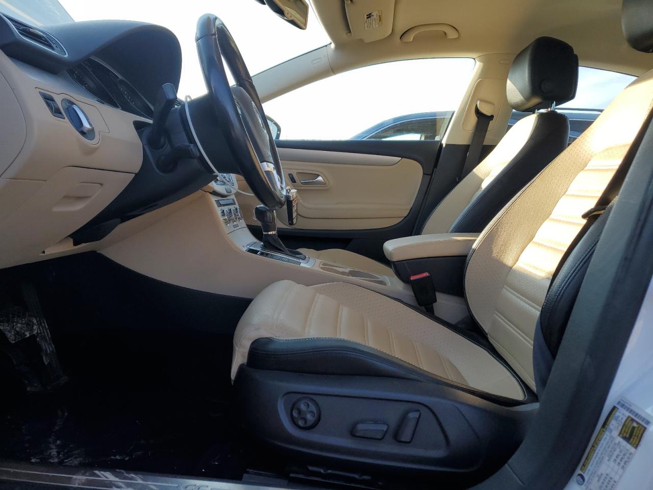 2013 Volkswagen Passat CC - Image 7