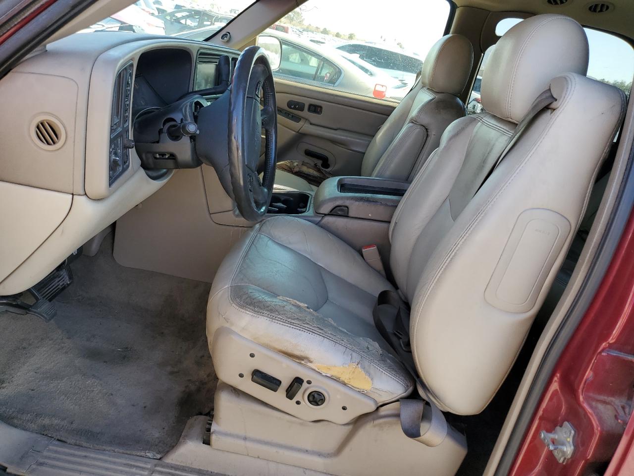 2004 Chevrolet Tahoe - Image 7
