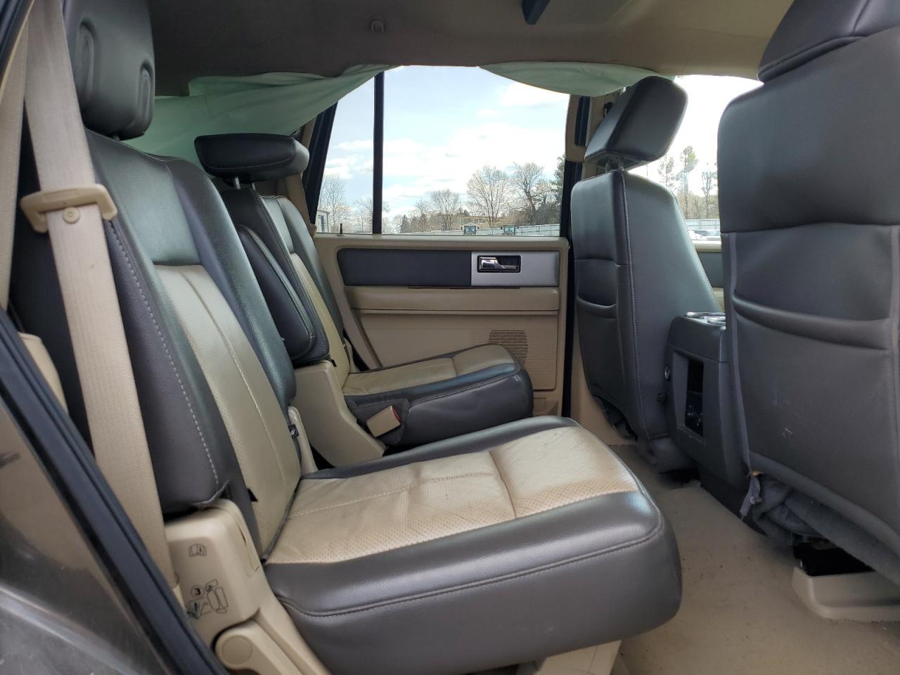 2008 Ford Expedition - Image 11