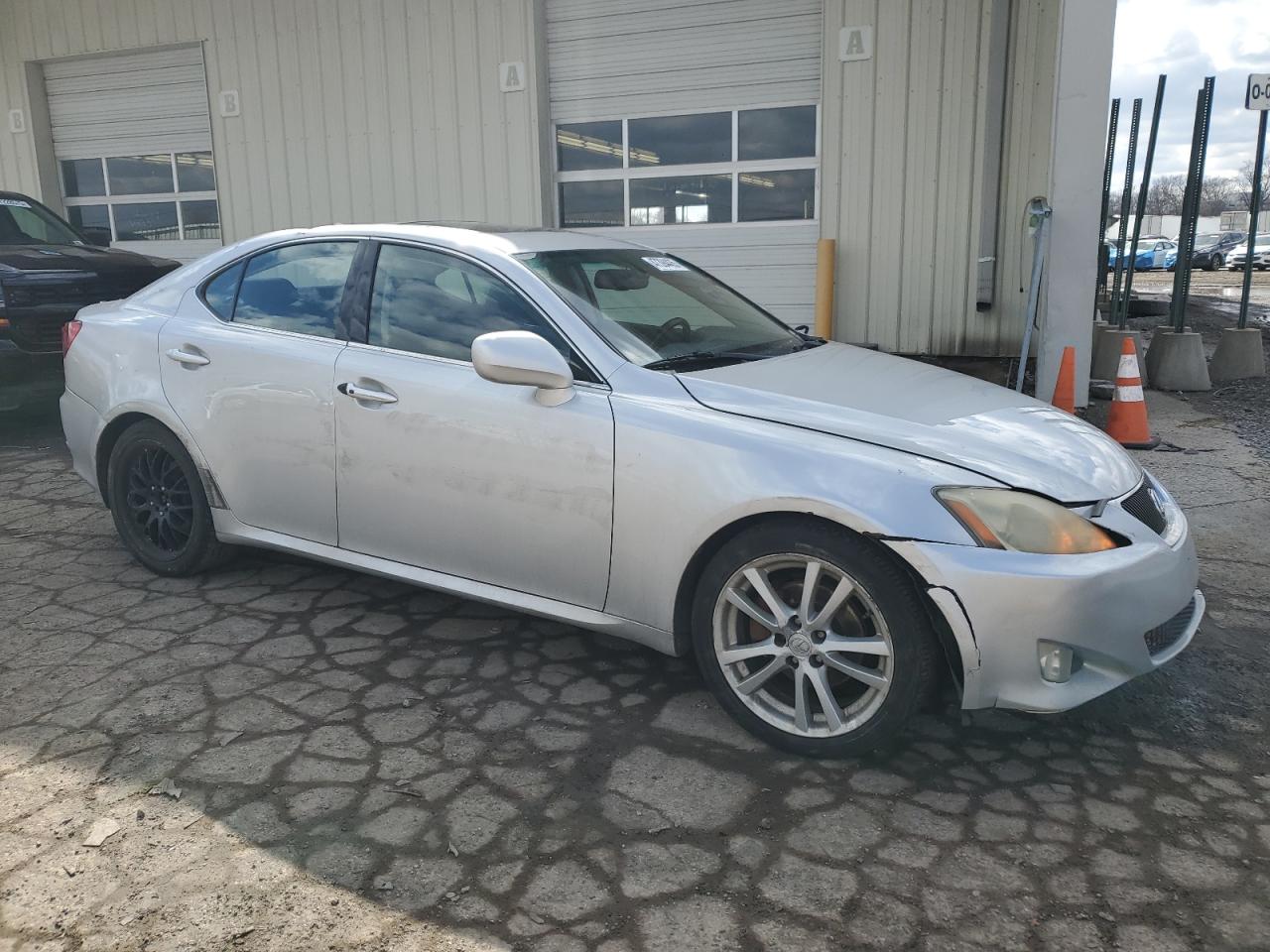 2007 Lexus IS - Image 4