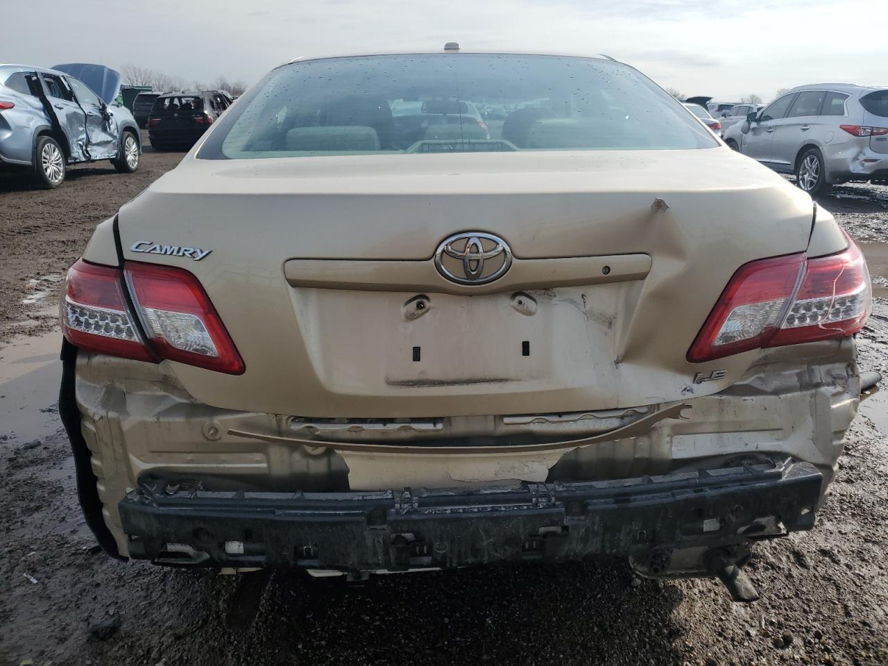 2010 Toyota Camry - Image 6