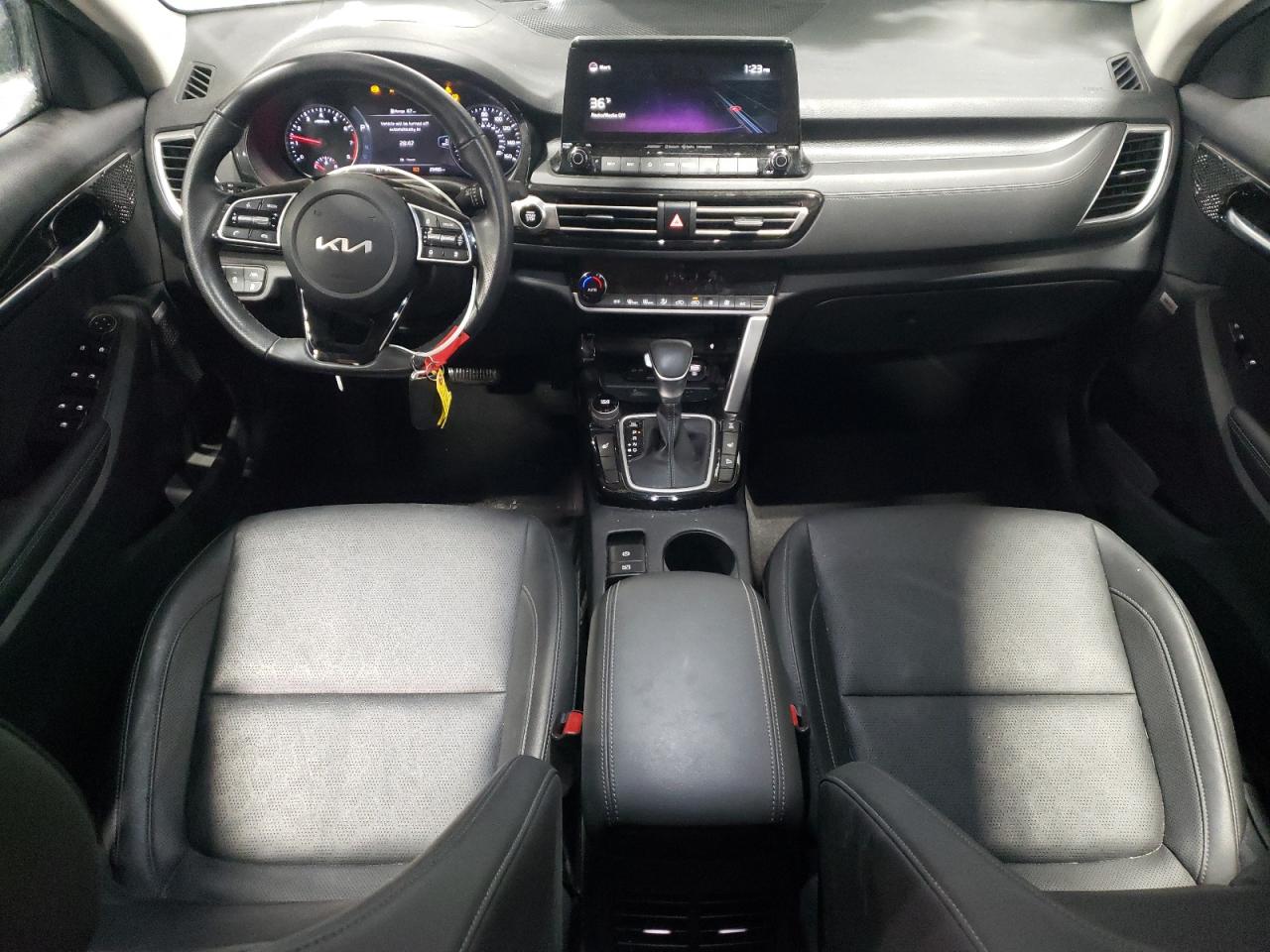 2022 Kia Seltos - Image 8