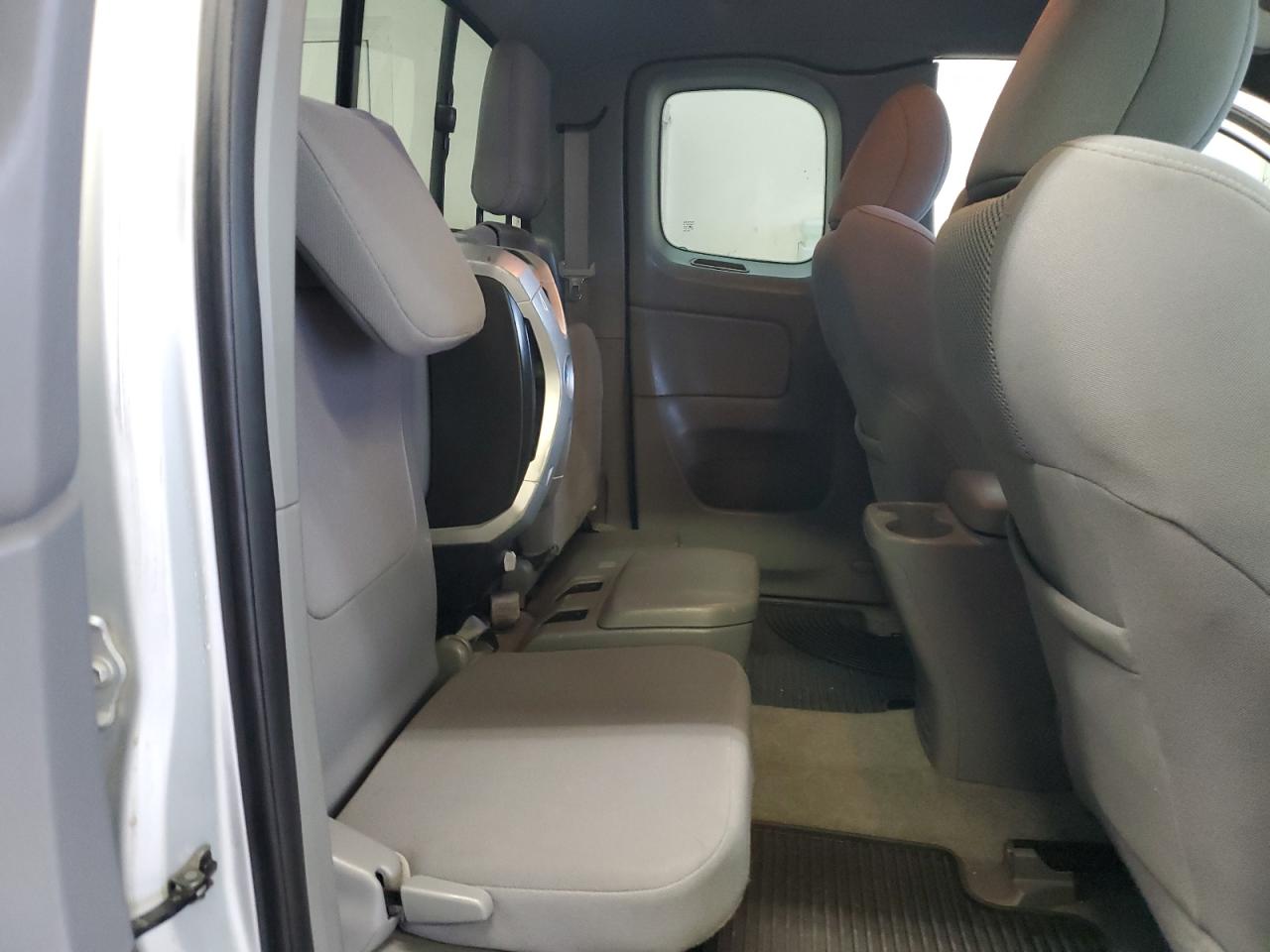 2009 Toyota Tacoma - Image 10