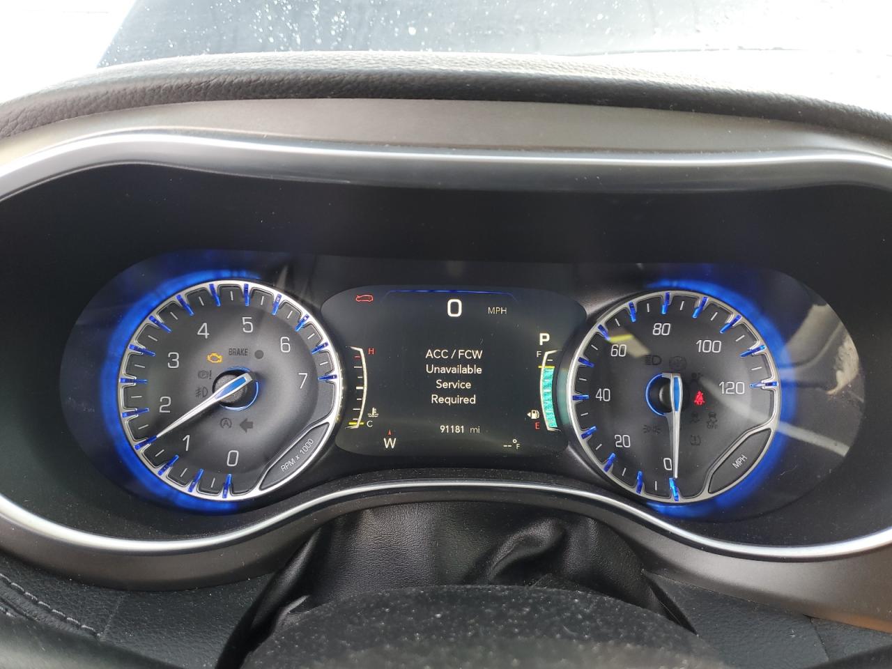 2019 Chrysler Pacifica - Image 9