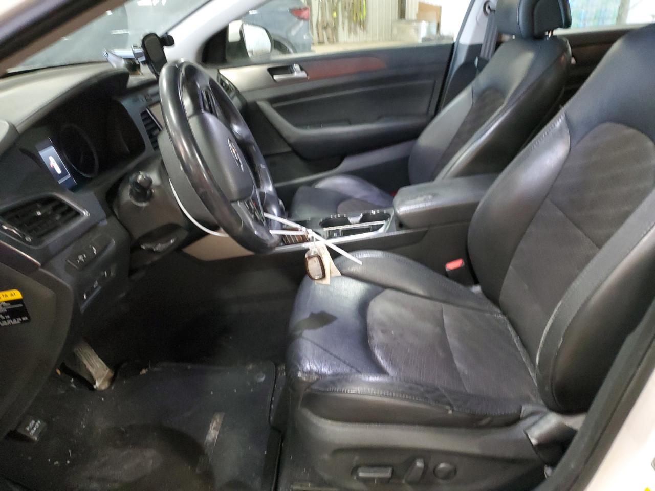 2016 Hyundai Sonata - Image 7