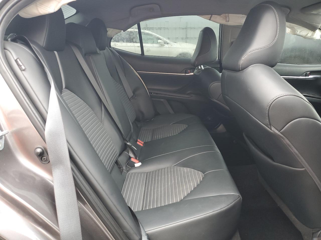 2022 Toyota Camry - Image 10