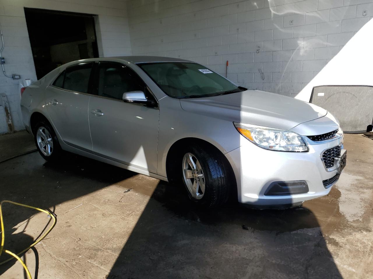 2015 Chevrolet Malibu - Image 4