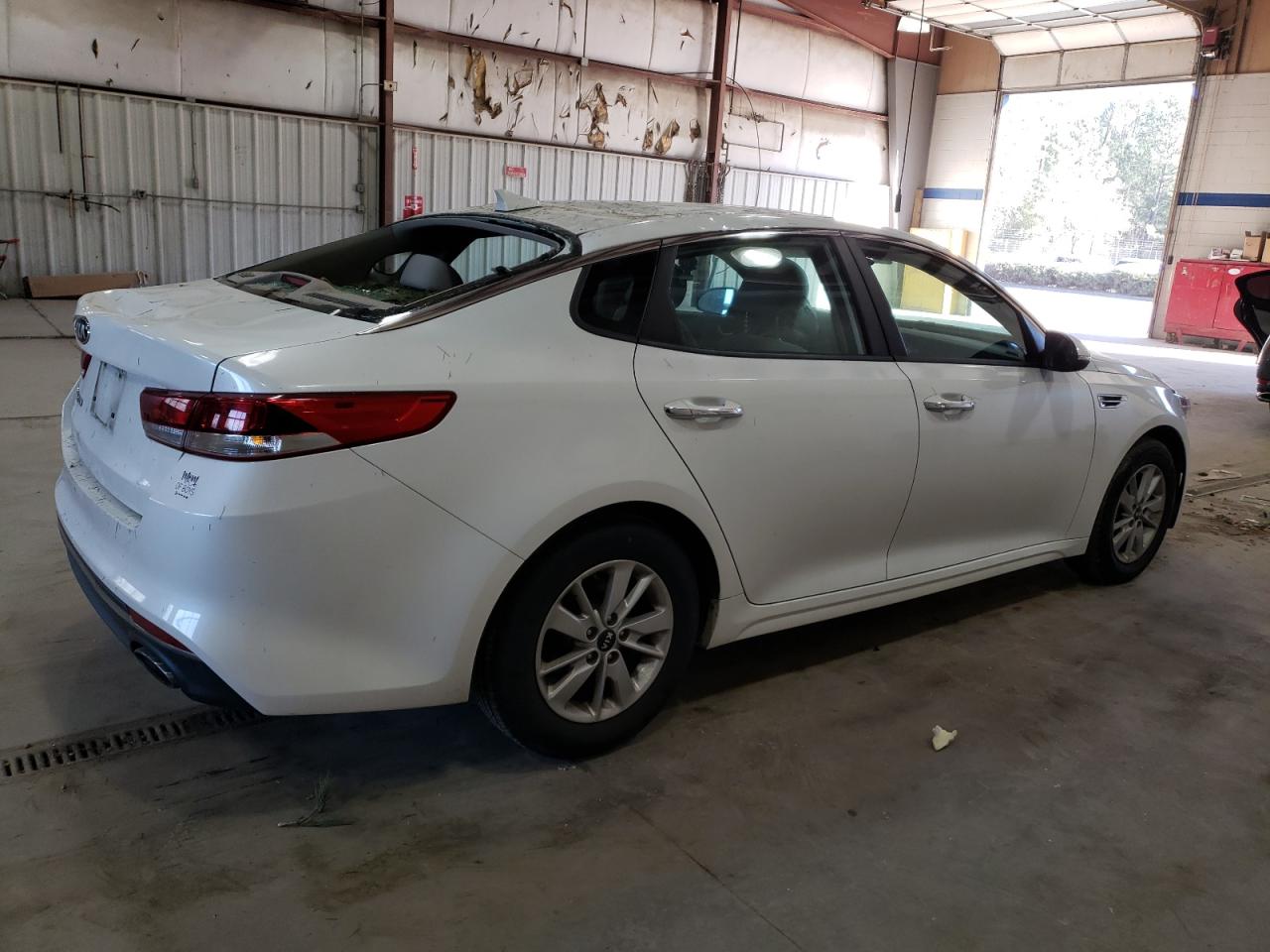 2016 Kia Optima - Image 3