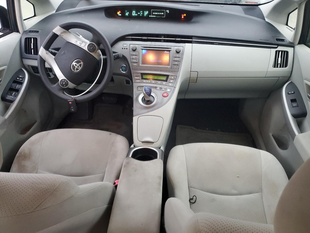 2012 Toyota Prius - Image 8