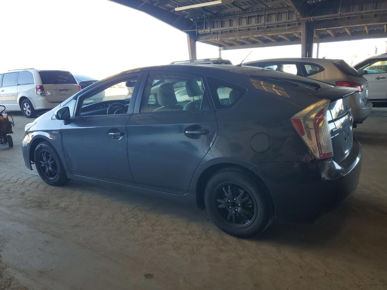 2014 Toyota Prius - Image 2