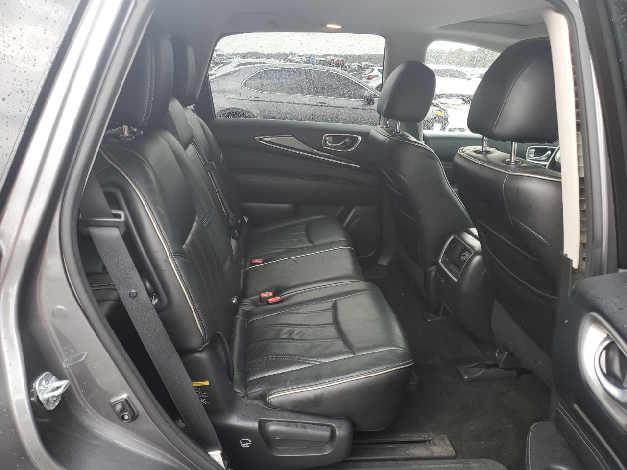 2016 Infiniti QX60 - Image 11