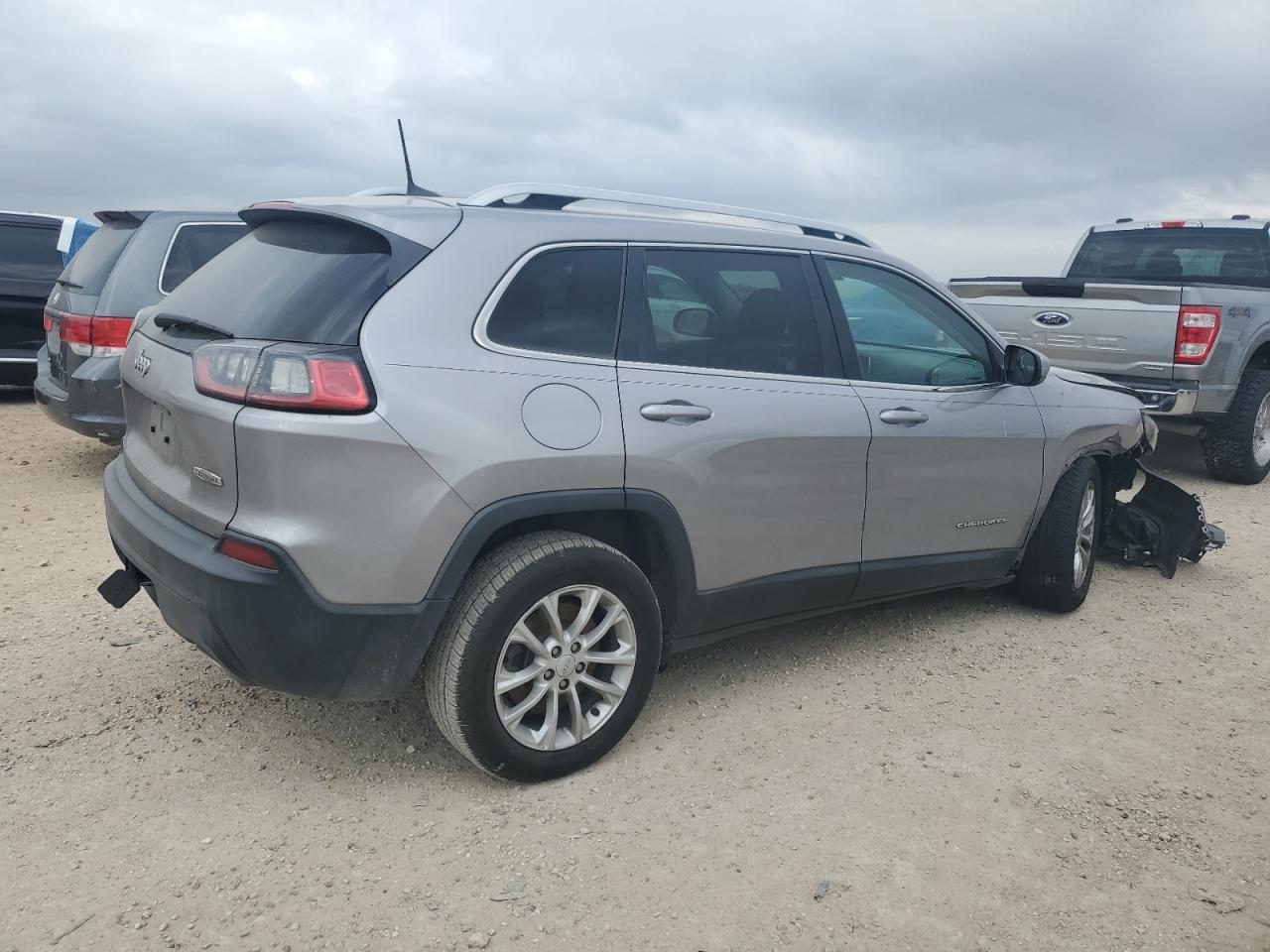 2019 Jeep Grand Cherokee - Image 3
