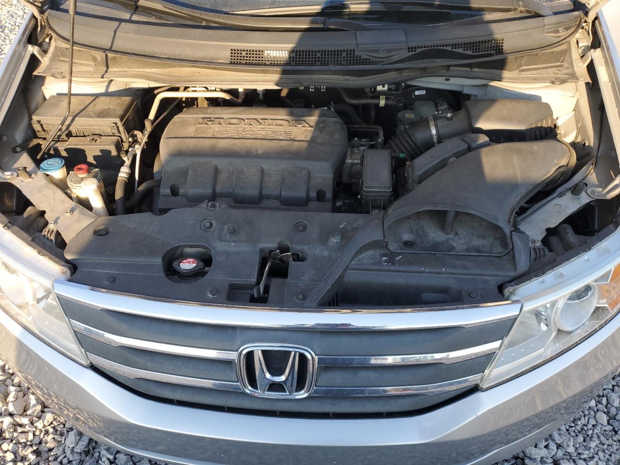 2012 Honda Odyssey - Image 12