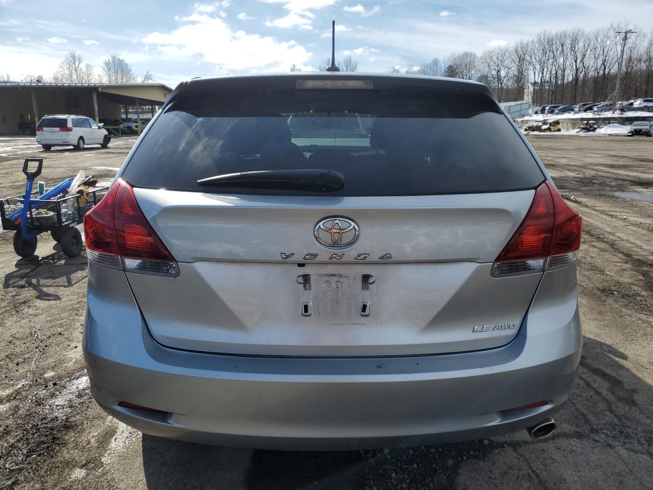 2015 Toyota Venza - Image 6