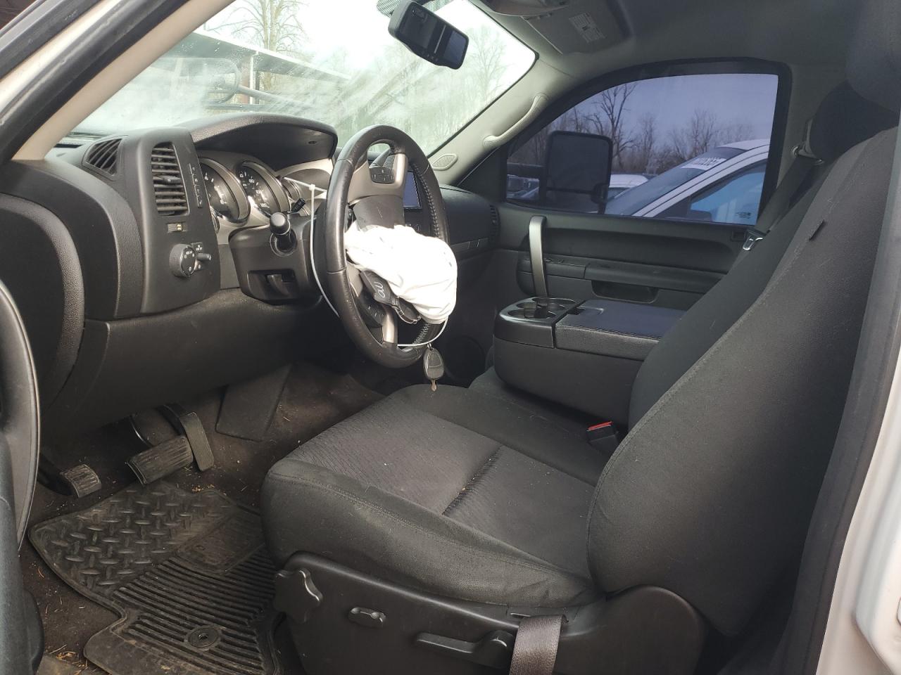 2013 GMC Sierra - Image 7