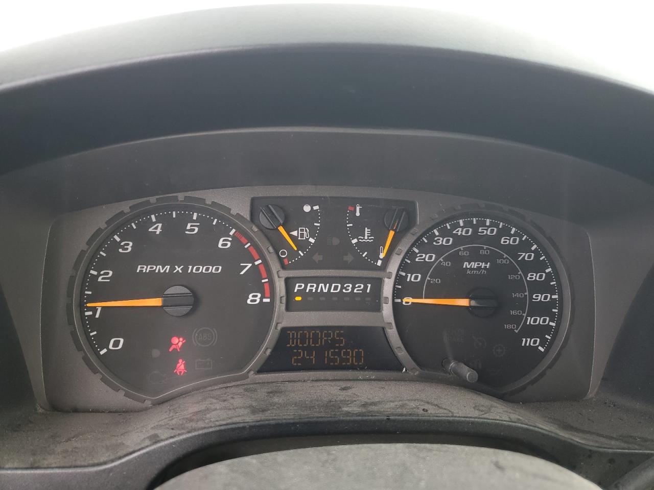 2004 Chevrolet Colorado - Image 9