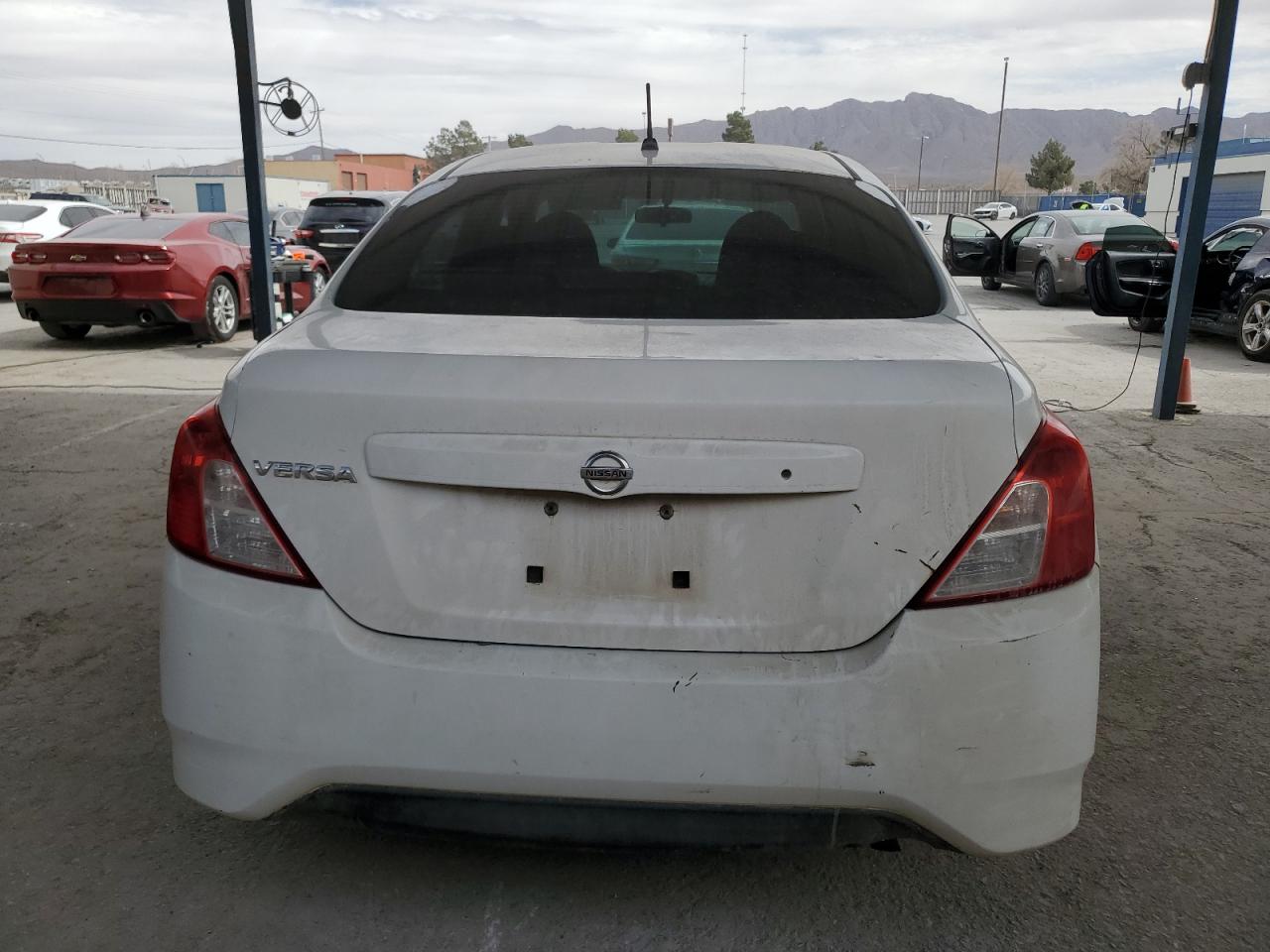 3N1CN7AP5HL883887 NISSAN VERSA 2017