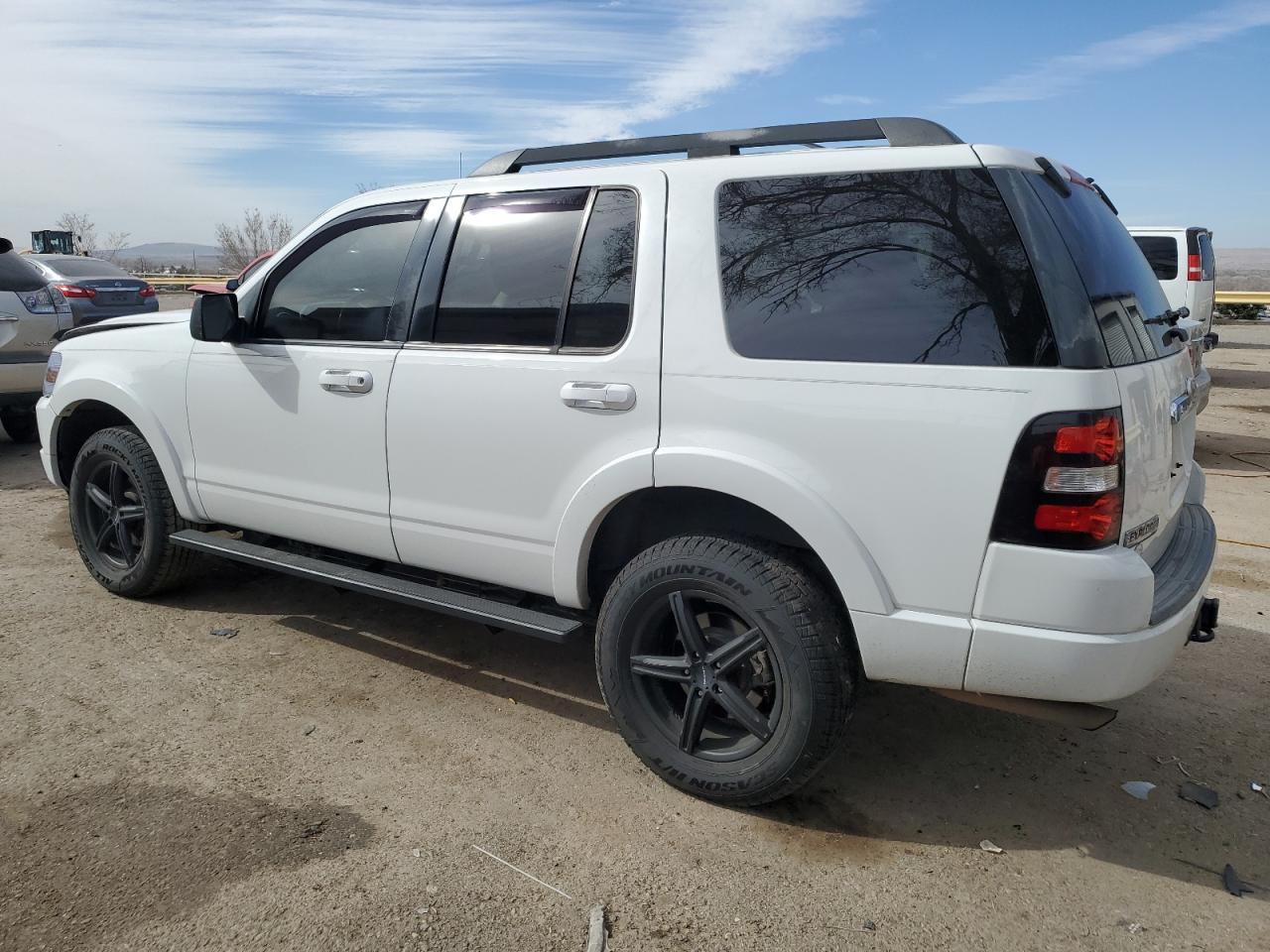 2010 Ford Explorer - Image 2