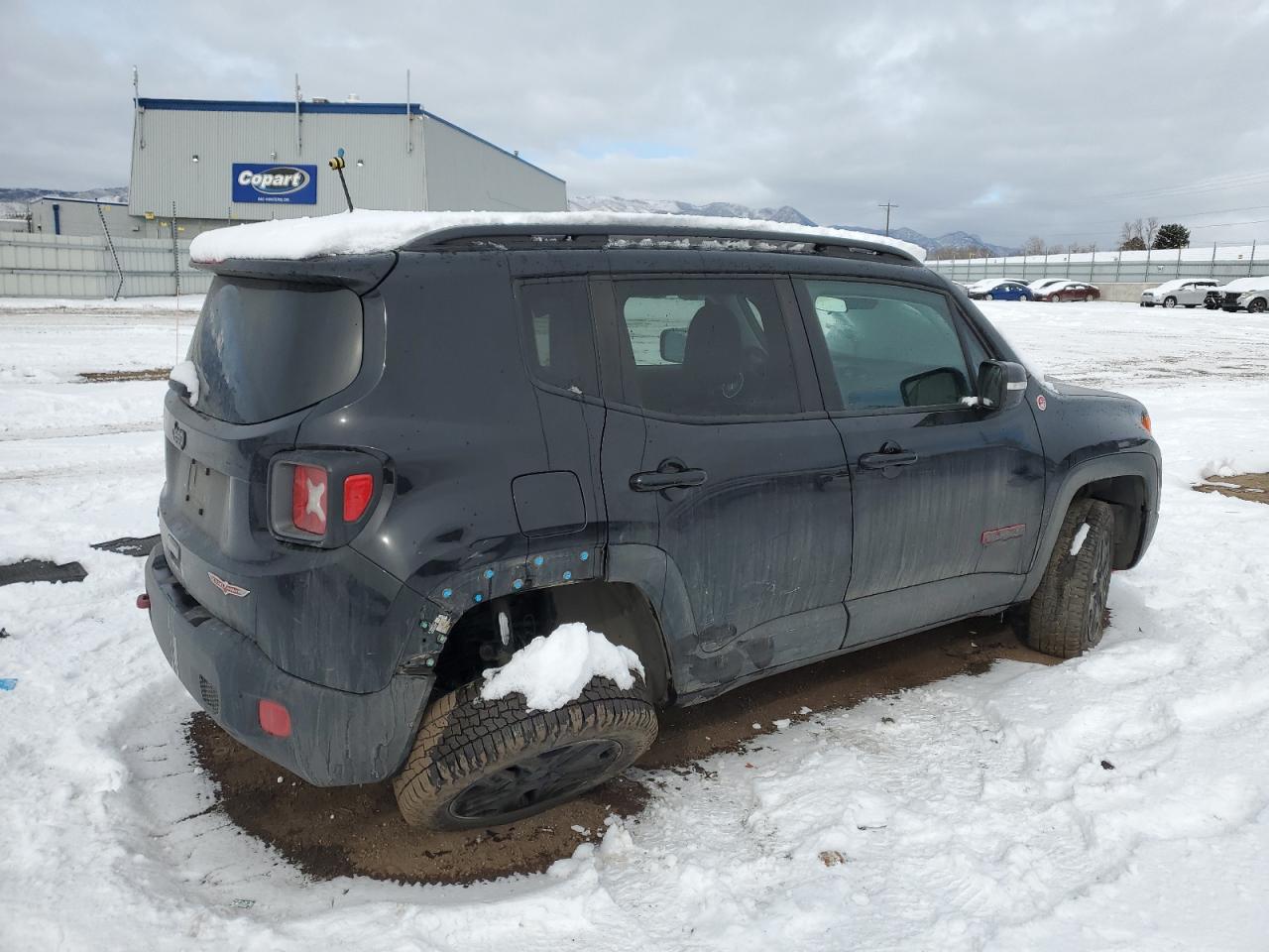 2018 Jeep Renegade - Image 3
