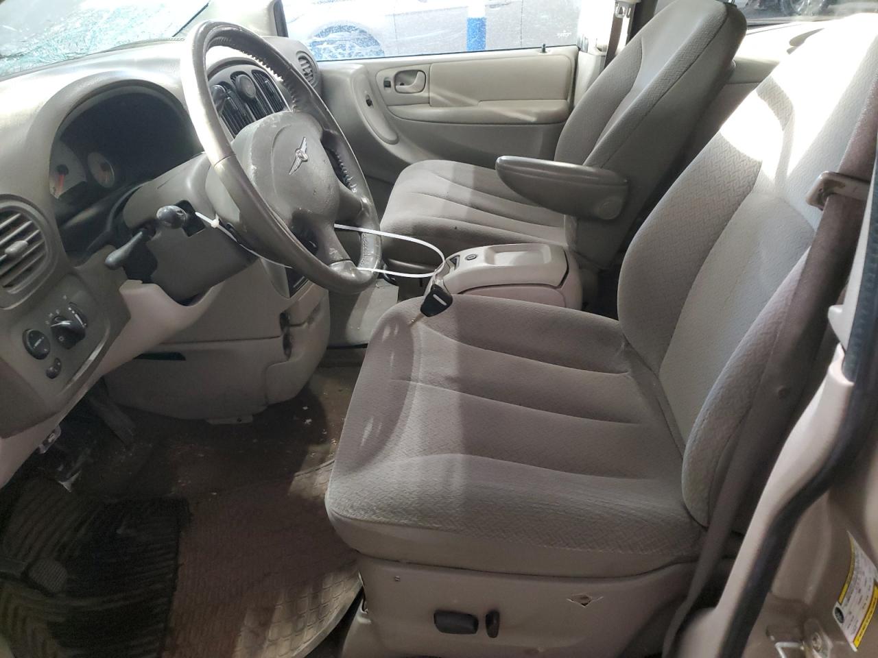 2006 Chrysler Town & Country - Image 7