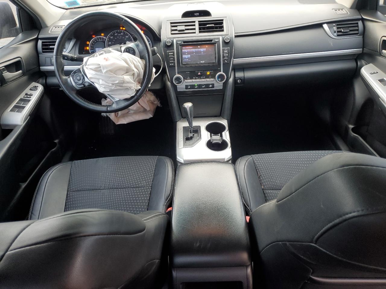 2014 Toyota Camry - Image 8