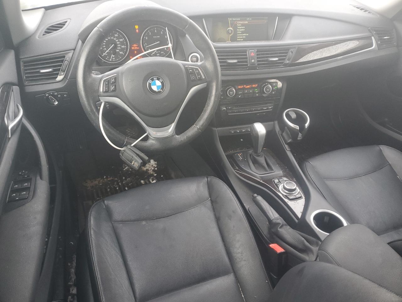 2015 BMW X1 - Image 8