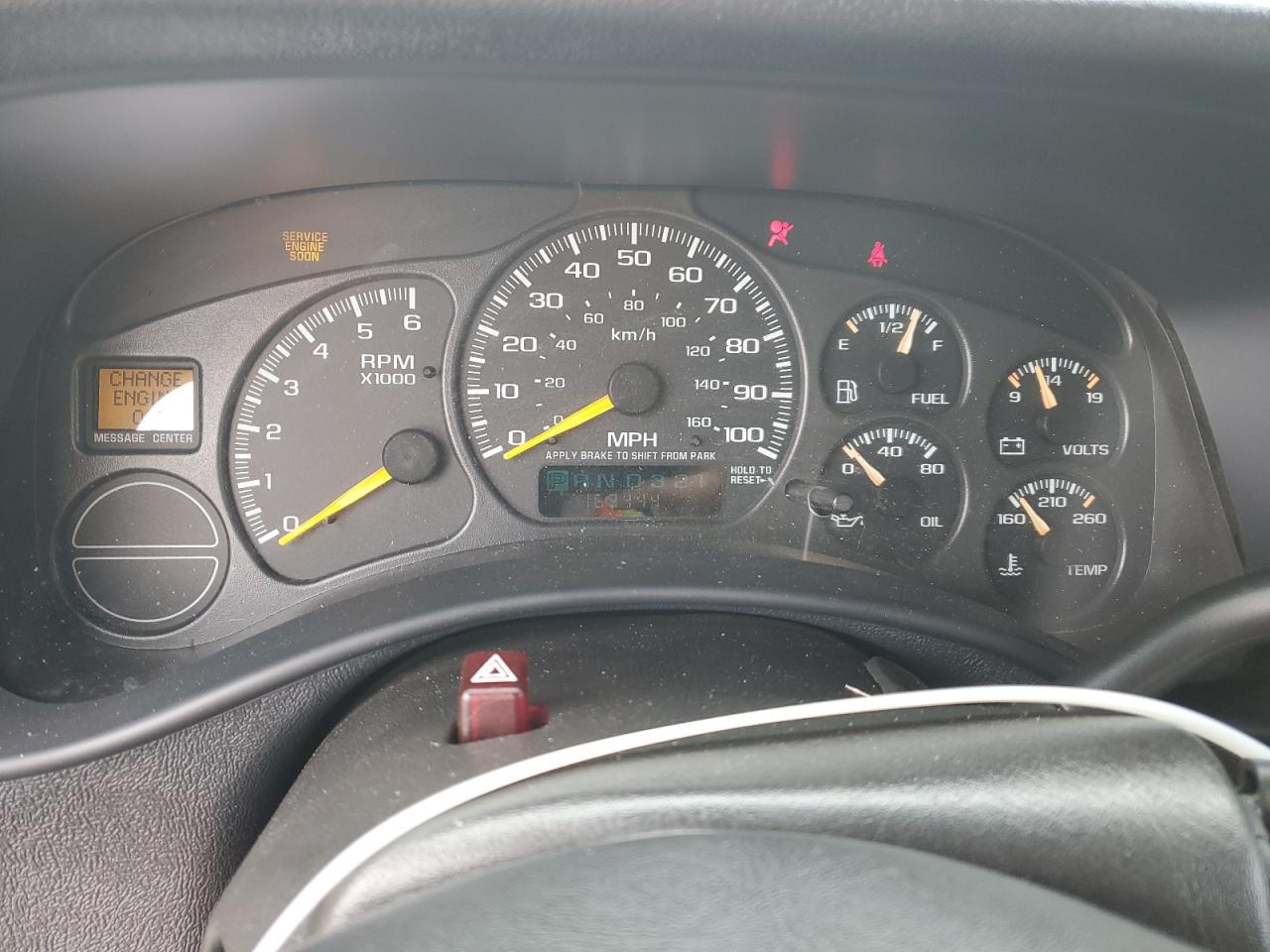 2000 Chevrolet Silverado - Image 9