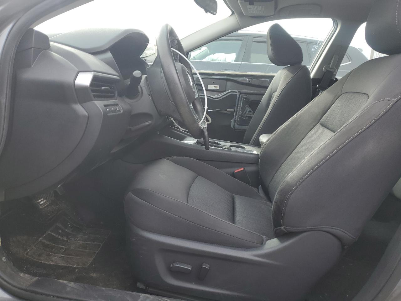 2020 Nissan Altima - Image 7
