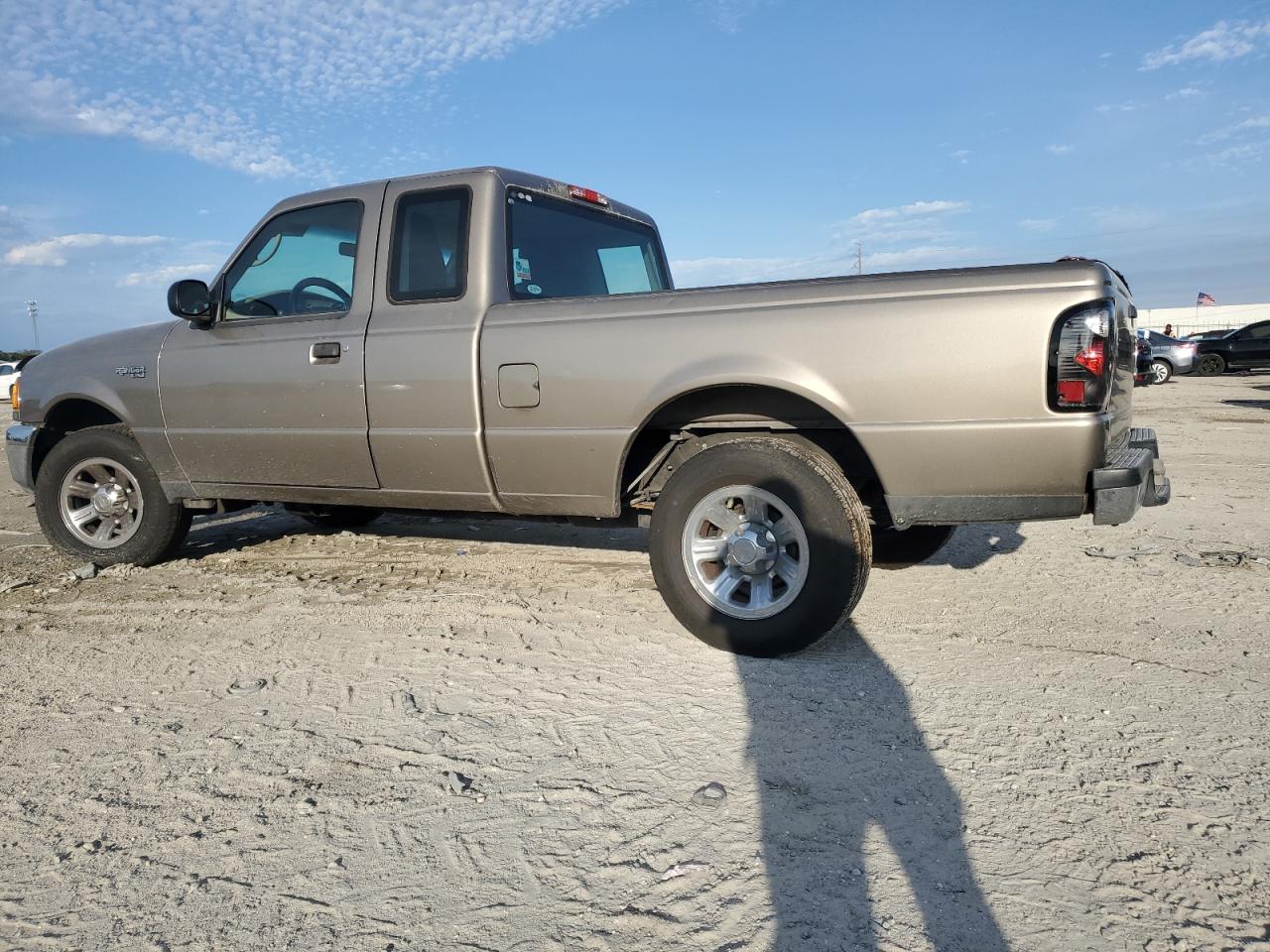 2004 Ford Ranger - Image 2