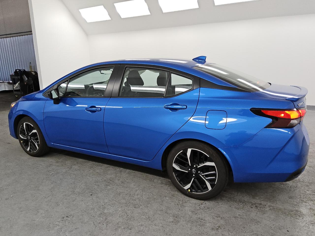 2024 Nissan Versa - Image 2