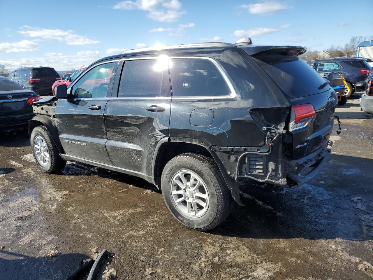 2018 Jeep Grand Cherokee - Image 2